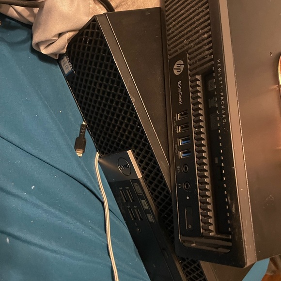 Computer n desktop - Picture 5 of 5